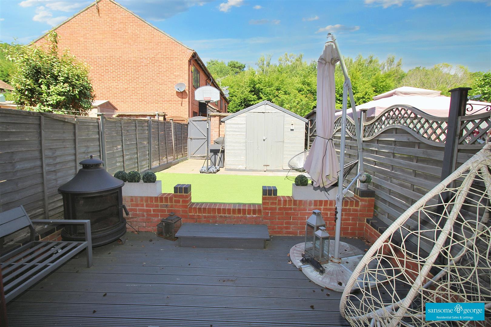 3 bed property in Test Close, Reading
